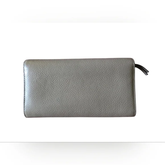Tory Burch Pebbled Leather Continental Wallet in Light Gray - Picture 2 of 10